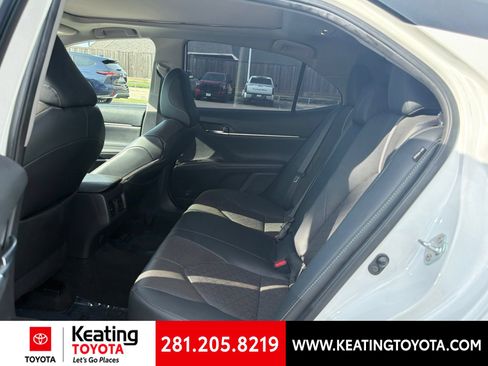 Used 2023 Toyota Camry XSE w/ Navigation Package FWD image 11