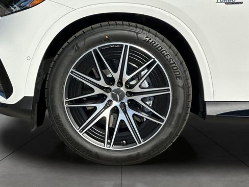 New 2026 Mercedes-Benz GLC 43 AMG 4MATIC image 3
