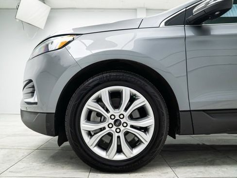 Used 2024 Ford Edge Titanium image 35
