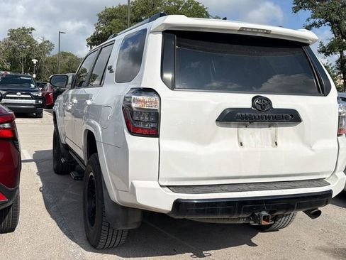 Used 2018 Toyota 4Runner TRD Off-Road Premium AWD/4WD image 9