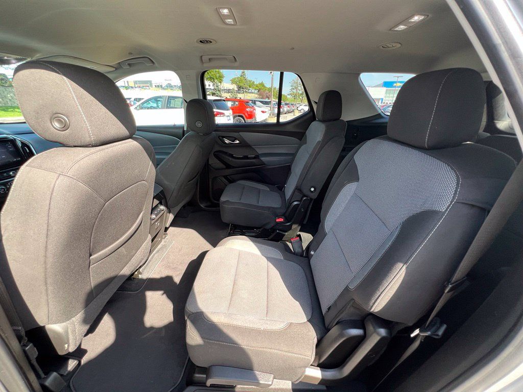 Used 2021 Chevrolet Traverse LT AWD/4WD image 22