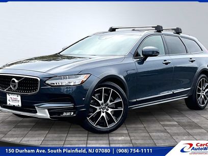 Used 2018 Volvo V90 T6 Cross Country w/ Convenience Package
