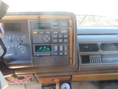Used 1993 Chevrolet Silverado 3500 2WD Extended Cab image 25