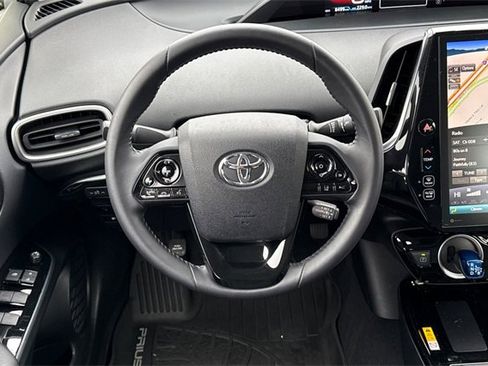 Used 2020 Toyota Prius Prime XLE image 17