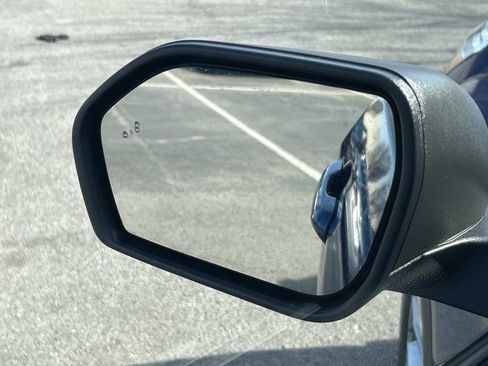 Used 2021 Ford Explorer XLT w/ Equipment Group 202A image 16