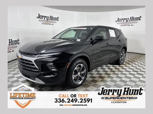 Used 2025 Chevrolet Blazer LT AWD/4WD image 1