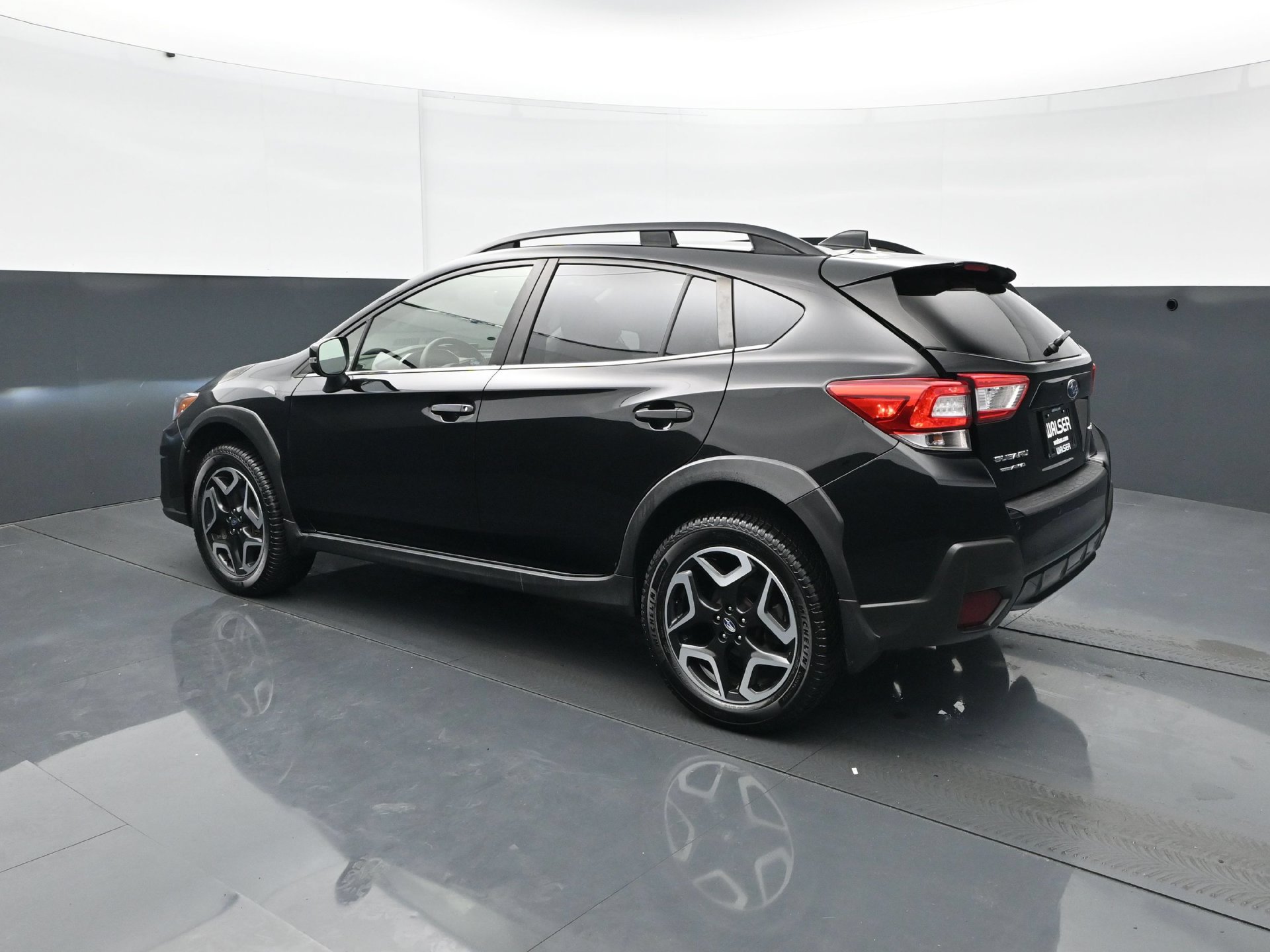 Used 2019 Subaru Crosstrek 2.0i Limited w/ Moonroof Package w/Navigation AWD/4WD image 4