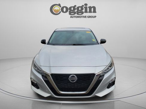 Used 2019 Nissan Altima 2.5 SR w/ SR Premium Package image 6
