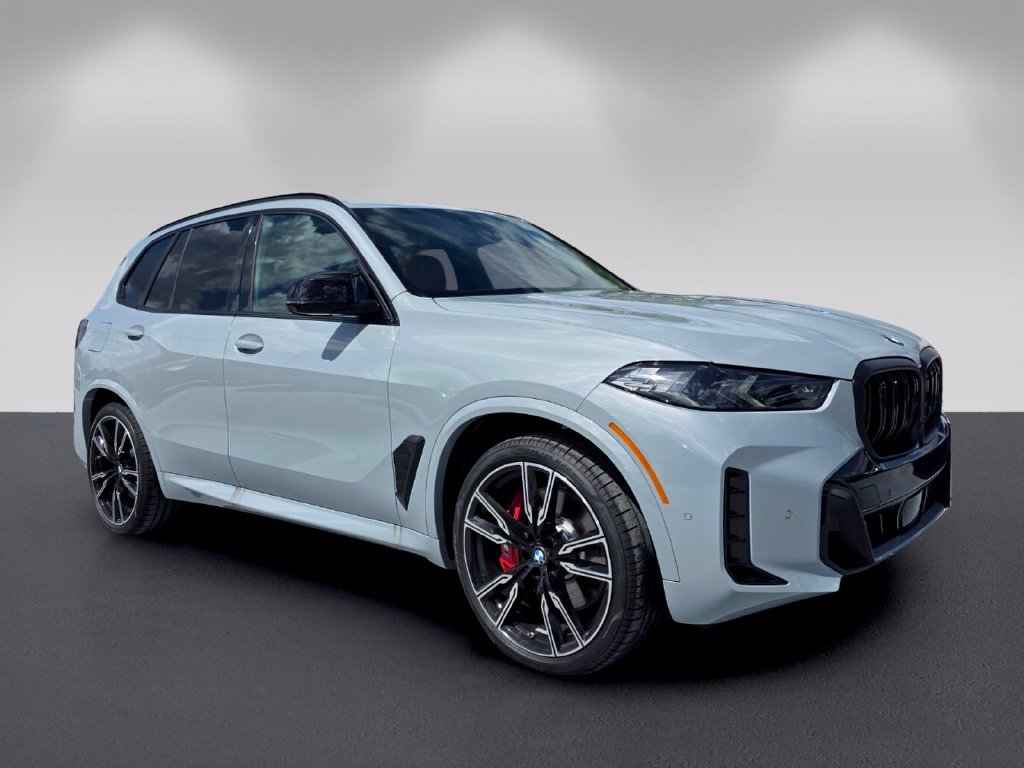 New 2026 BMW X5 M60i AWD/4WD image 1