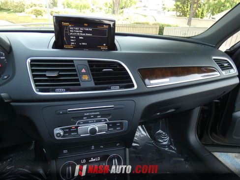 Used 2018 Audi Q3 2.0T Premium Plus w/ Premium Plus Package AWD/4WD image 60