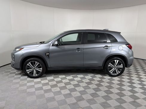 Used 2025 Mitsubishi Outlander Sport AWD image 2