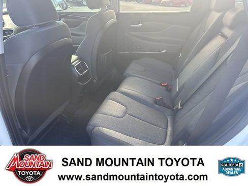 Used 2019 Hyundai Santa Fe SEL image 13