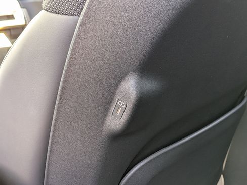 New 2027 Kia Telluride S image 18