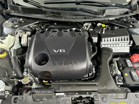 Used 2018 Nissan Maxima 3.5 SL FWD image 33