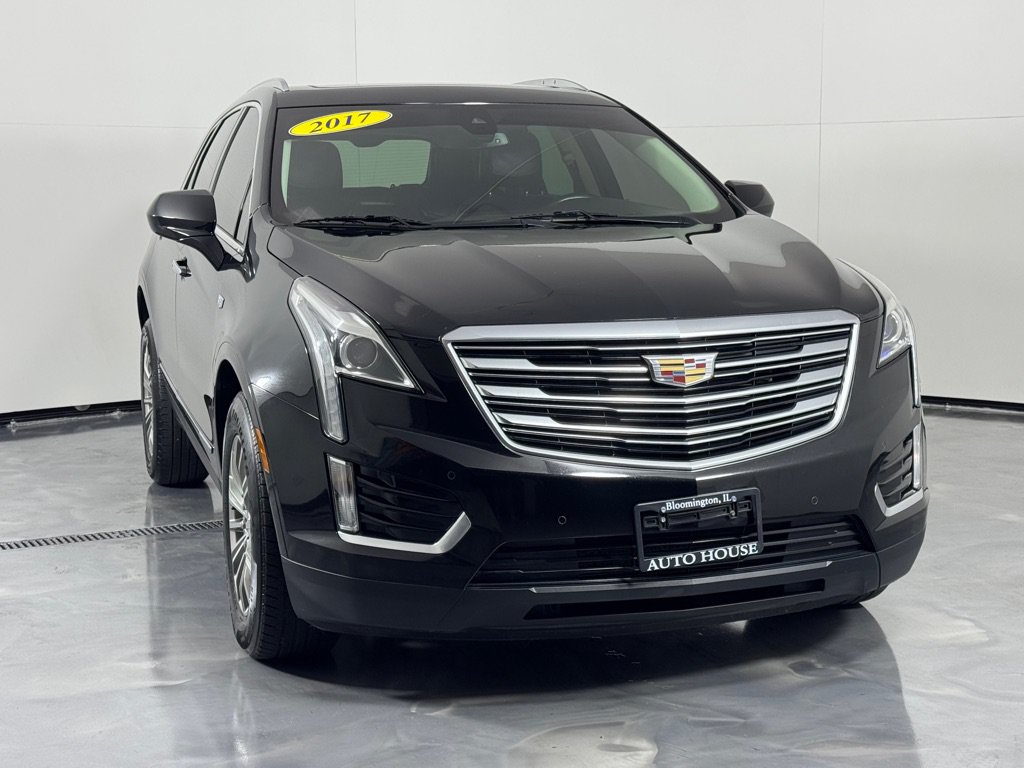 Used 2017 Cadillac XT5 Luxury w/ Driver Awareness Package AWD/4WD image 3