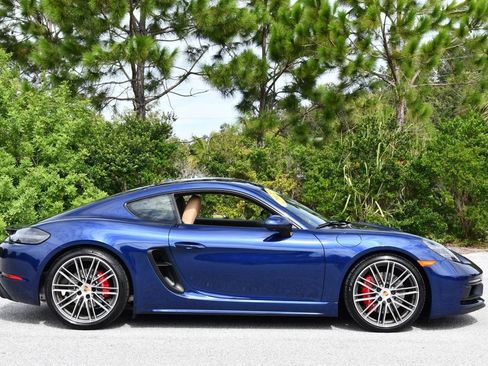 Used 2022 Porsche 718 Cayman GTS RWD image 35