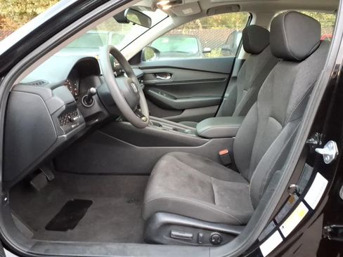 Used 2024 Honda Accord EX image 15