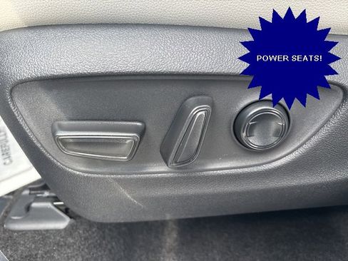 Used 2026 Toyota Grand Highlander Limited image 13