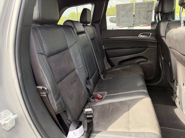 Used 2021 Jeep Grand Cherokee Laredo X AWD/4WD image 14