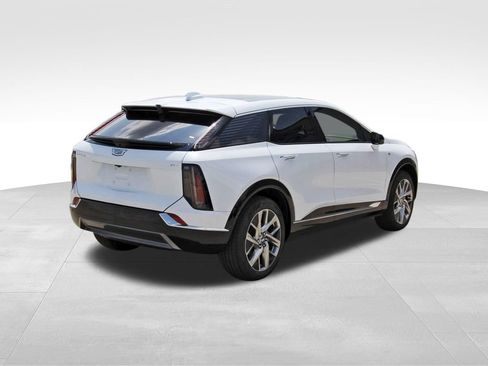 New 2027 Cadillac Optiq Luxury AWD/4WD image 4