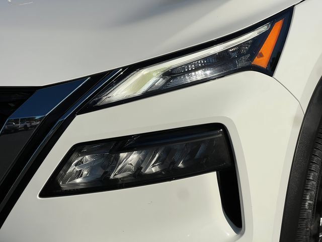Used 2023 Nissan Rogue S AWD/4WD image 30