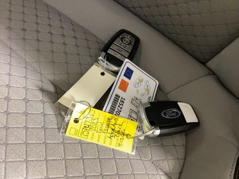Used 2023 Ford Escape Active image 33