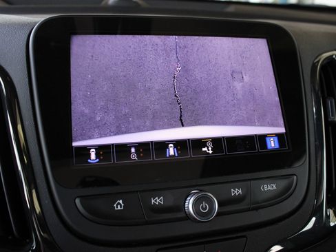 Used 2024 Chevrolet Equinox RS FWD image 43