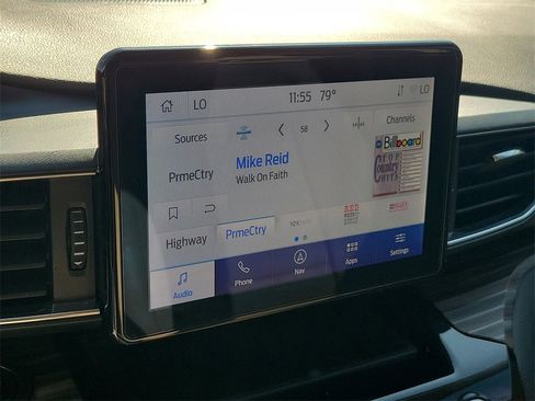 Used 2022 Ford Explorer Limited w/ Equipment Group 301A image 29