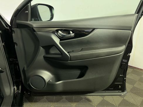 Used 2022 Nissan Rogue Sport SL AWD/4WD image 28