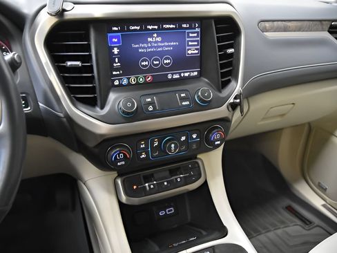 Used 2020 GMC Acadia Denali AWD/4WD image 27