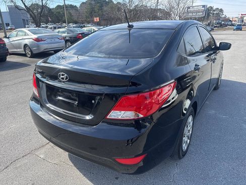 Used 2016 Hyundai Accent SE w/ Option Group 02 FWD image 6