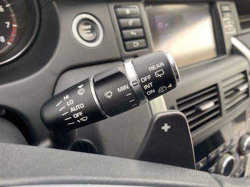 Used 2019 Land Rover Discovery Sport HSE image 25