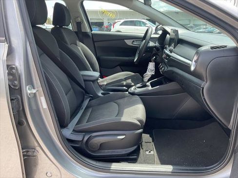 Used 2024 Kia Forte LXS FWD image 17