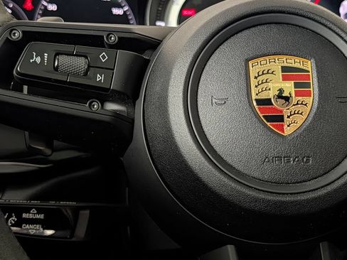 Certified 2023 Porsche 911 Carrera RWD image 37