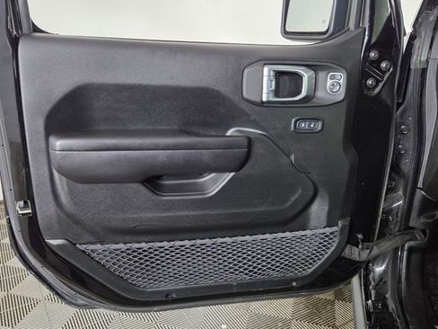 Used 2021 Jeep Wrangler Rubicon w/ Steel Bumper Group image 14