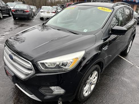 Used 2017 Ford Escape SE w/ SE Leather Comfort Package image 2