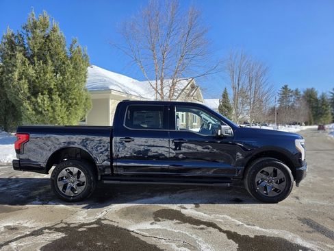 New 2025 Ford F150 Lightning Flash image 14