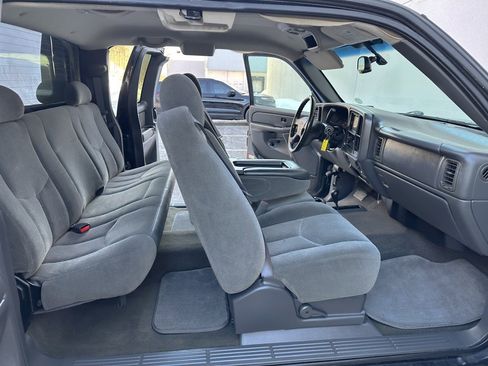 Used 2004 Chevrolet Silverado 1500 LT w/ Light Duty Power Package image 17