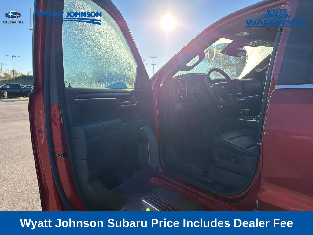 Used 2025 Chevrolet Silverado 1500 High Country w/ High Country Premium Package AWD/4WD image 19