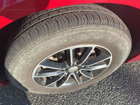 Used 2015 Dodge Grand Caravan SE w/ Quick Order Package 29E SE image 3