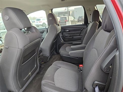 Used 2017 Chevrolet Traverse LT w/ Style and Technology Package image 26