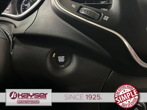 Used 2021 Jeep Cherokee Latitude Lux AWD/4WD image 19