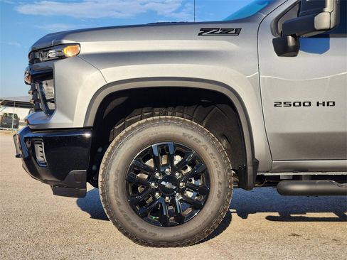 New 2026 Chevrolet Silverado 2500 Custom w/ Custom Value Package image 5