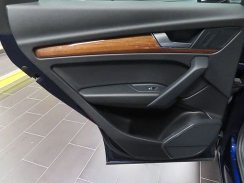 Used 2022 Audi Q5 2.0T Premium image 13