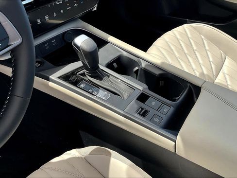 New 2026 Nissan Sentra SL FWD image 11