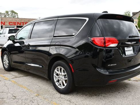 New 2026 Chrysler Voyager LX FWD image 4