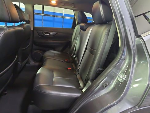 Used 2016 Nissan Rogue SL w/ SL Premium Package image 35