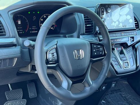 New 2026 Honda Odyssey Elite image 8