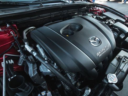 Used 2016 MAZDA MAZDA3 i Sport image 30