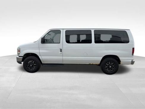 Used 2013 Ford E-350 and Econoline 350 XLT image 10